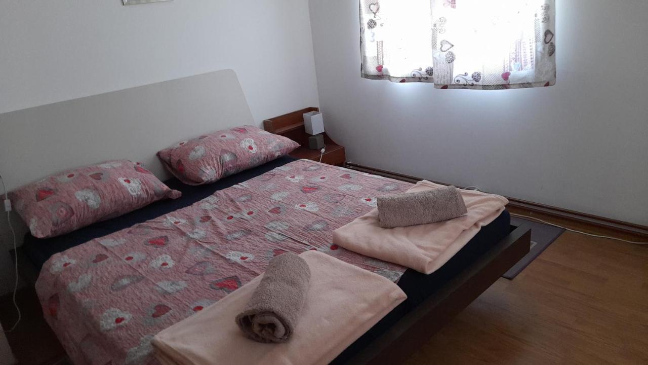 Rooms Ma La Karlovac Exterior foto